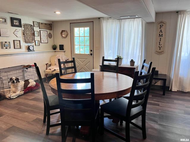 400 Massey Lane, Jacksonville, IL 62650