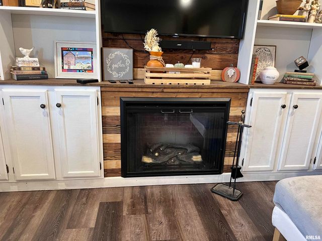 400 Massey Lane, Jacksonville, IL 62650