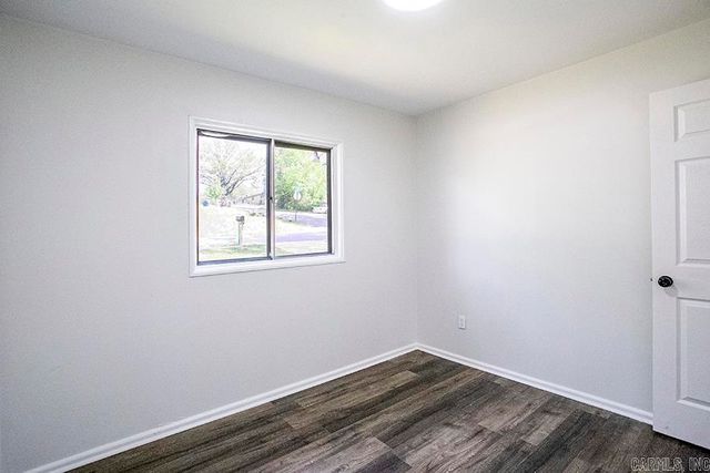 61 S Meadowcliff Drive, Little Rock, AR 72209