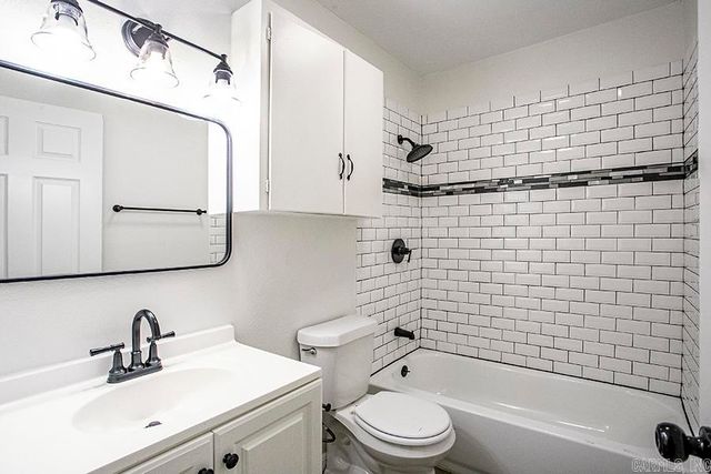 61 S Meadowcliff Drive, Little Rock, AR 72209