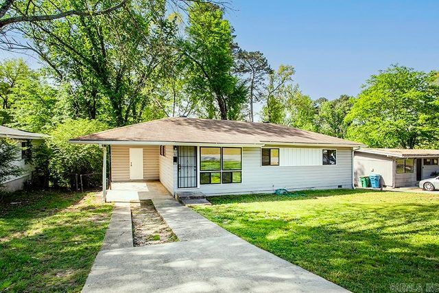 61 S Meadowcliff Drive, Little Rock, AR 72209