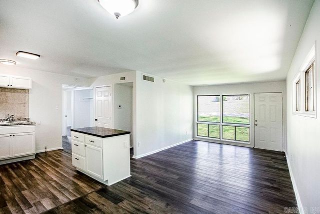 61 S Meadowcliff Drive, Little Rock, AR 72209