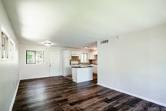 61 S Meadowcliff Drive, Little Rock, AR 72209