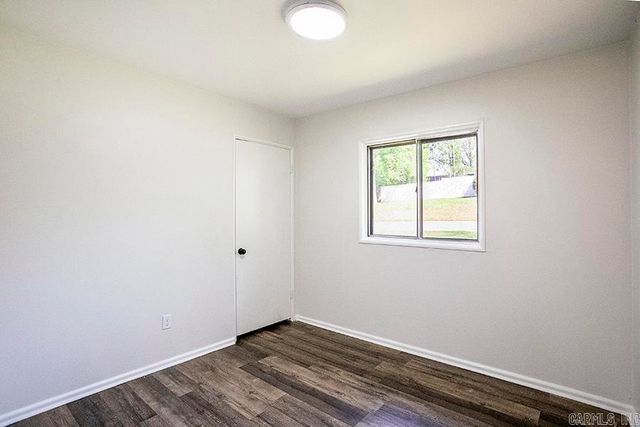 61 S Meadowcliff Drive, Little Rock, AR 72209