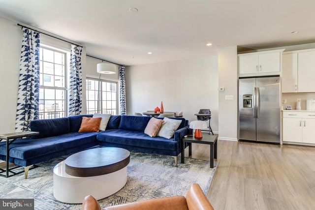 22669 NAUGATUCK SQ, Ashburn, VA 20148