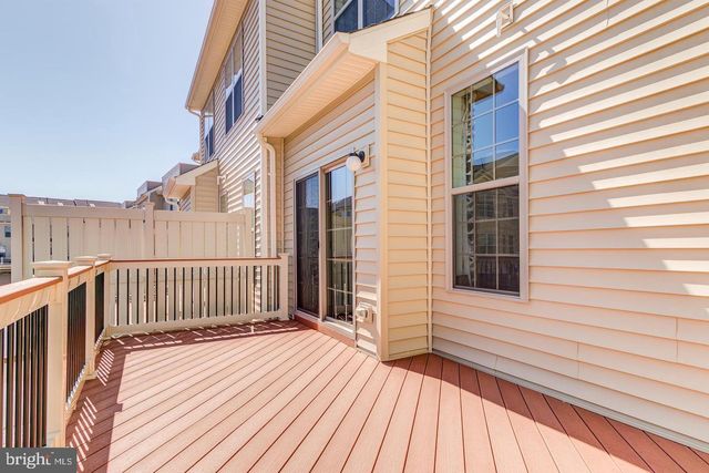 22669 NAUGATUCK SQ, Ashburn, VA 20148