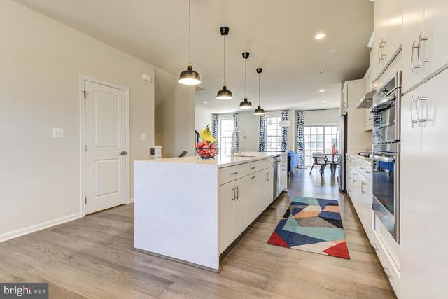 22669 NAUGATUCK SQ, Ashburn, VA 20148