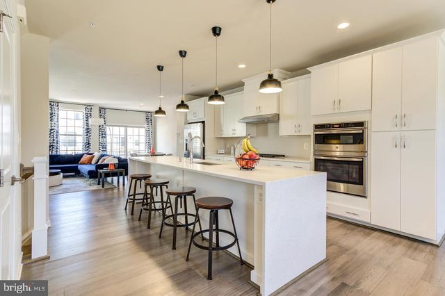 22669 NAUGATUCK SQ, Ashburn, VA 20148