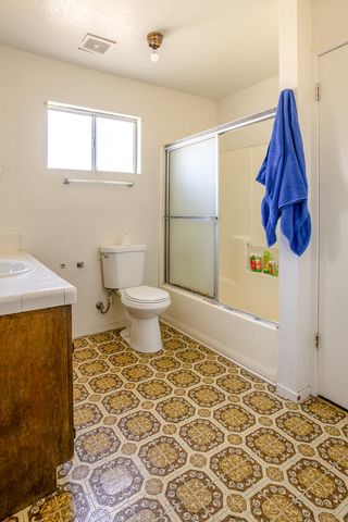 2046 E Laura Avenue, Visalia, CA 93292