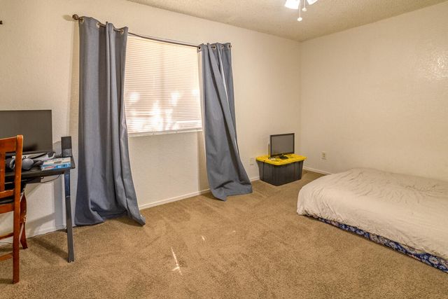 2046 E Laura Avenue, Visalia, CA 93292