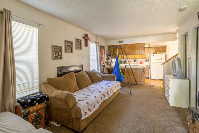 2046 E Laura Avenue, Visalia, CA 93292