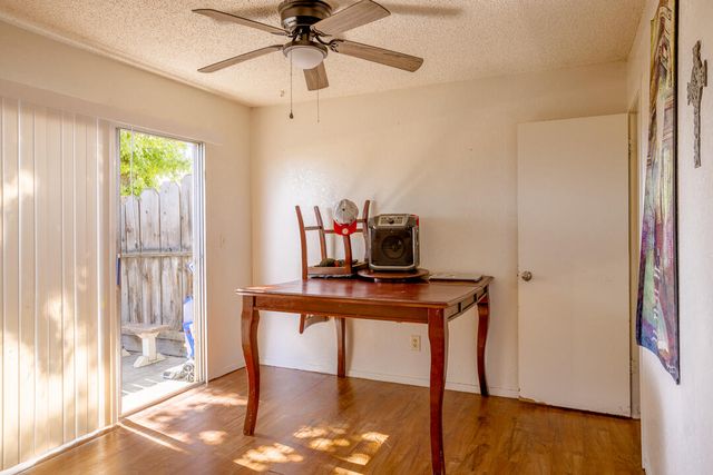 2046 E Laura Avenue, Visalia, CA 93292