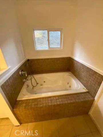 1667 Las Virgenes Canyon 11, Calabasas, CA 91302