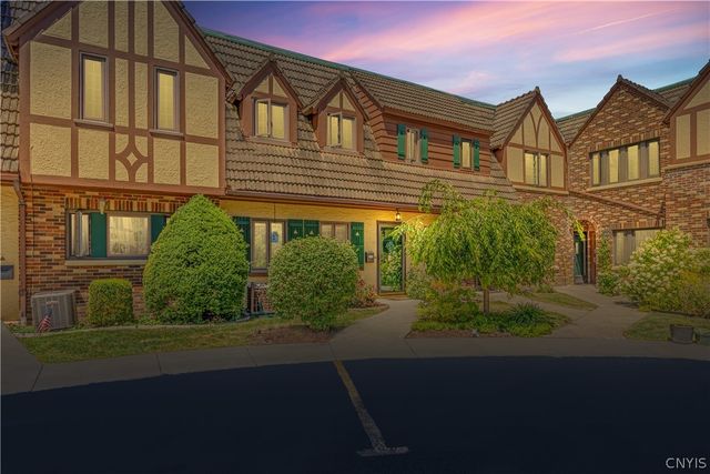 3401 James Street 16, Syracuse, NY 13206