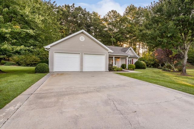 12 Hannah Circle, Blue Ridge, GA 30513