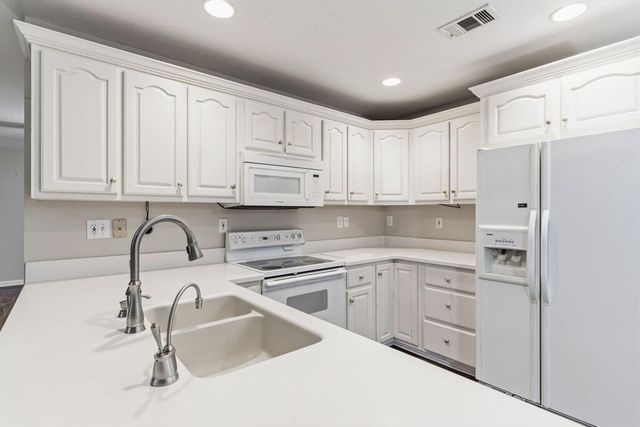 12 Hannah Circle, Blue Ridge, GA 30513