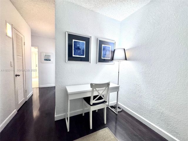 19390 Collins Ave 422, Sunny Isles Beach, FL 33160