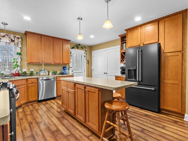 468 Pickett STREET, Plymouth, WI 53073