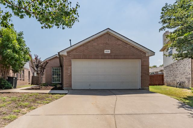3028 Thicket Bend Court, Fort Worth, TX 76244