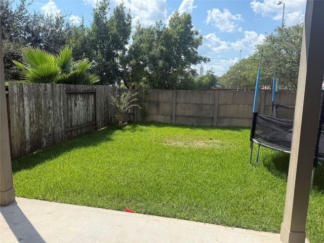 2614 Windy Vale Trail, Fresno, TX 77545