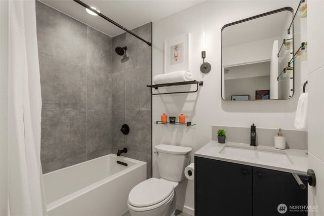 1105 Yakima Avenue S, Seattle, WA 98144