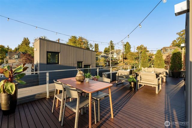 1105 Yakima Avenue S, Seattle, WA 98144