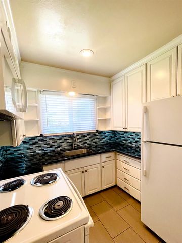 34 W Barrymore St, Stockton, CA 95204