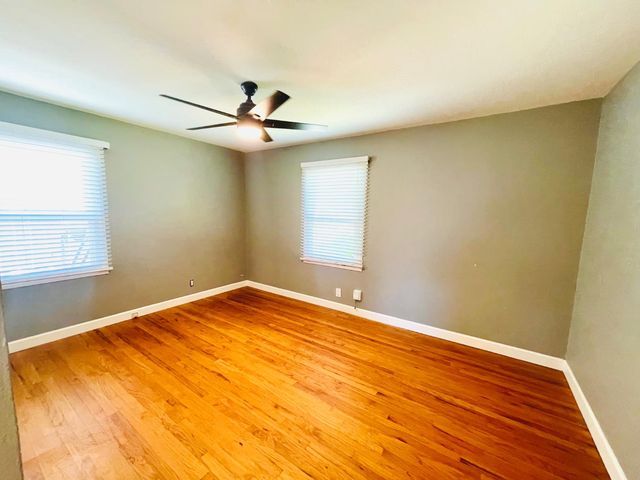 34 W Barrymore St, Stockton, CA 95204