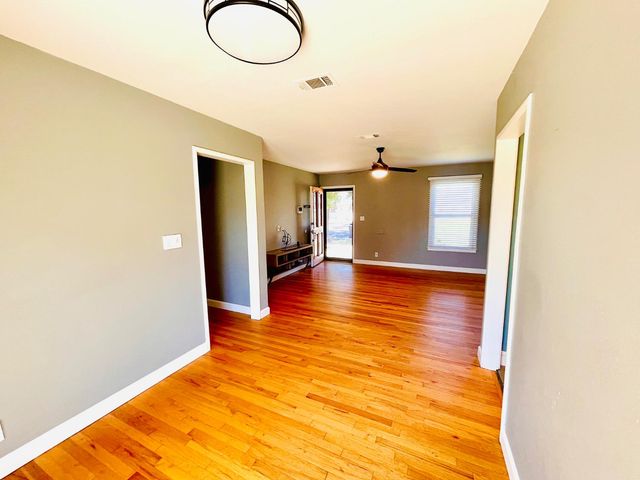 34 W Barrymore St, Stockton, CA 95204