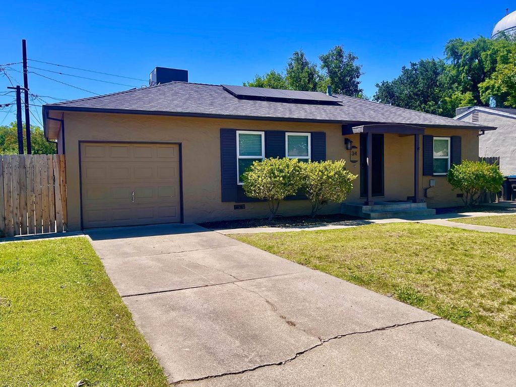 34 W Barrymore St, Stockton, CA 95204