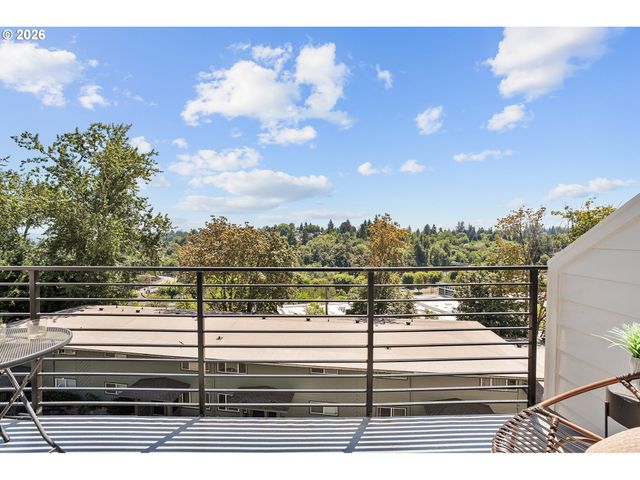 7306 Sw 13th Ave, Portland, OR 97239