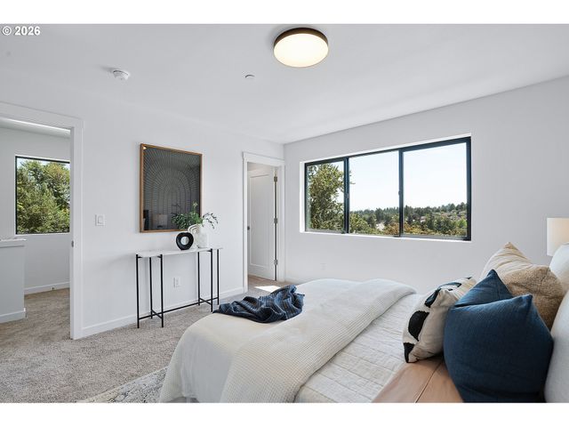 7306 Sw 13th Ave, Portland, OR 97239