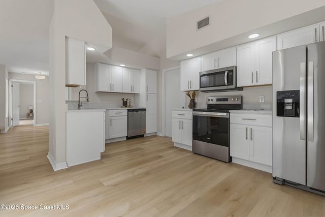 598 Pine Forest Court, Melbourne, FL 32940