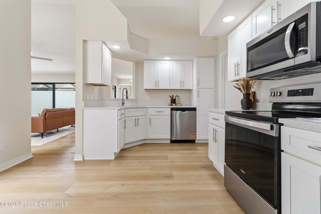 598 Pine Forest Court, Melbourne, FL 32940