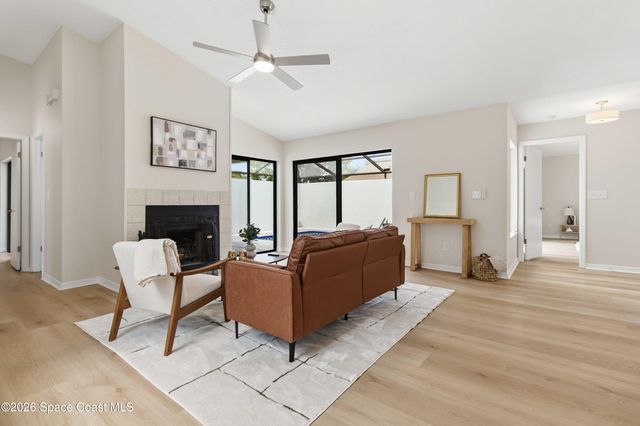 598 Pine Forest Court, Melbourne, FL 32940