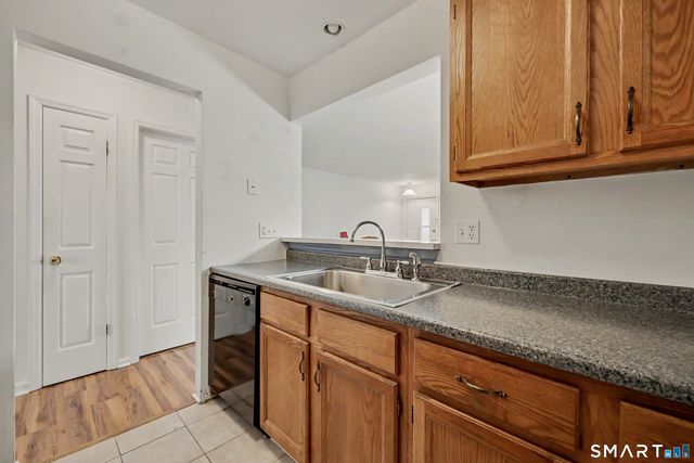 8 Rose Lane 24-7, Danbury, CT 06811
