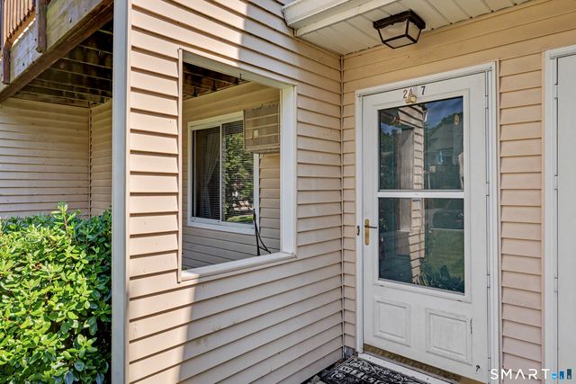 8 Rose Lane 24-7, Danbury, CT 06811