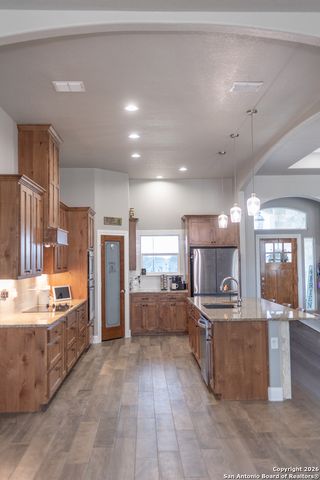 113 Ava Ridge, La Vernia, TX 78121