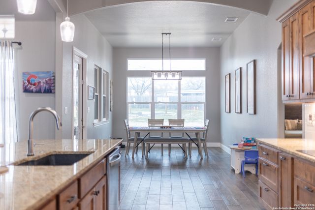 113 Ava Ridge, La Vernia, TX 78121