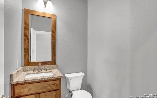 113 Ava Ridge, La Vernia, TX 78121