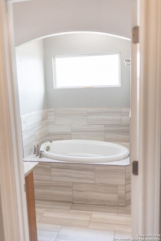 113 Ava Ridge, La Vernia, TX 78121