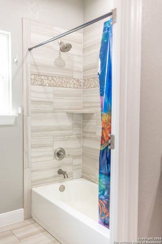 113 Ava Ridge, La Vernia, TX 78121