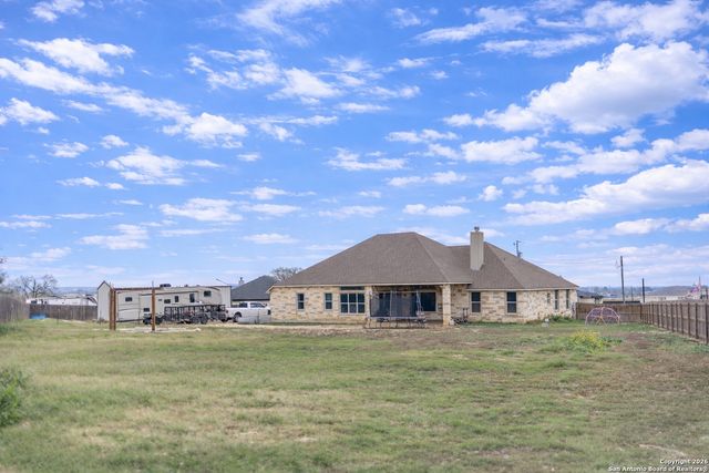 113 Ava Ridge, La Vernia, TX 78121