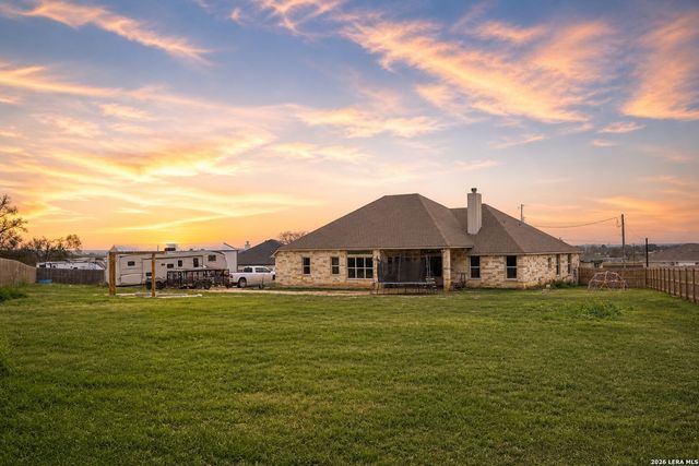 113 Ava Ridge, La Vernia, TX 78121