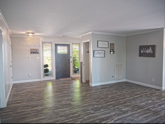 125 Dogwood Dr, Livingston, TN 38570