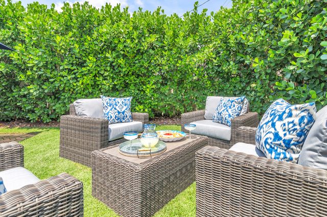 347 Plymouth Road, West Palm Beach, FL 33405