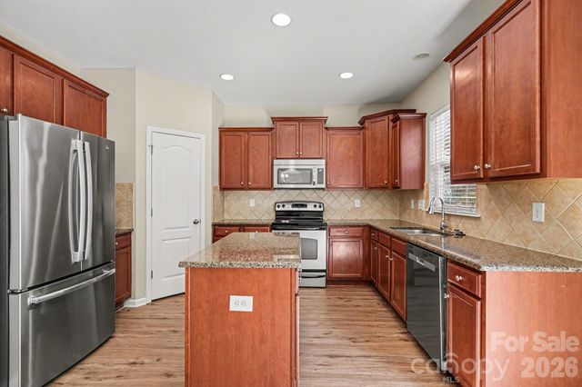 7202 Kinley Commons Lane, Charlotte, NC 28278