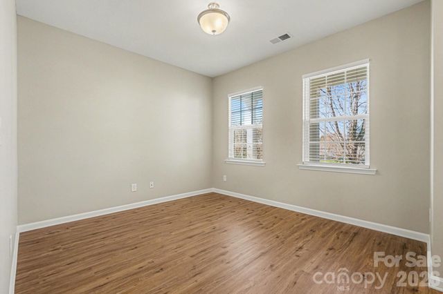 7202 Kinley Commons Lane, Charlotte, NC 28278