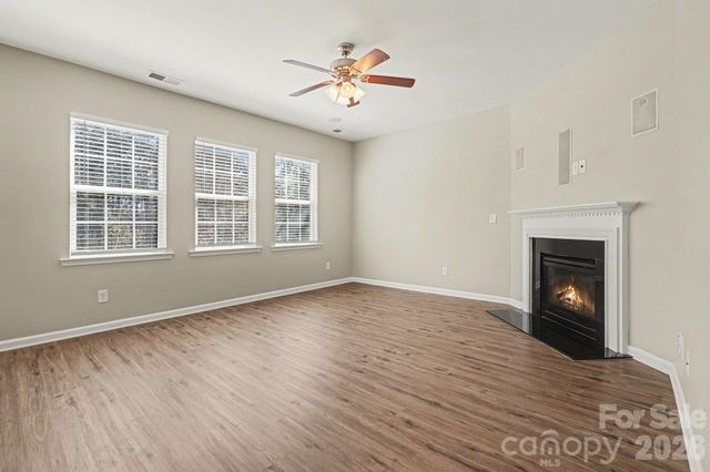 7202 Kinley Commons Lane, Charlotte, NC 28278