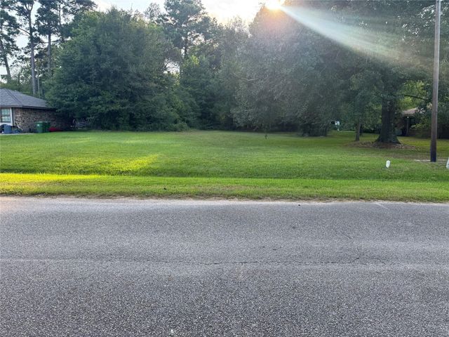 000 Crescent Boulevard, Cleveland, TX 77327